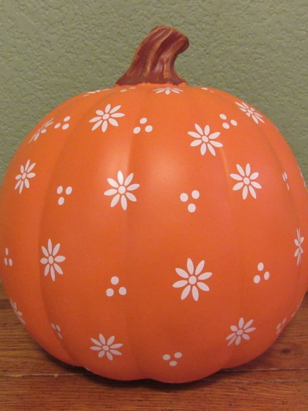 Rare Grandin Road Orange White Painted Flowers & Dots Halloween Fall 7" Pumpkin